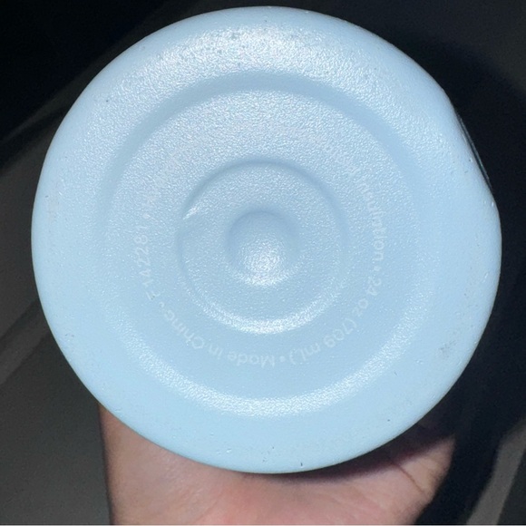 Hydroflask - Picture 2 of 3